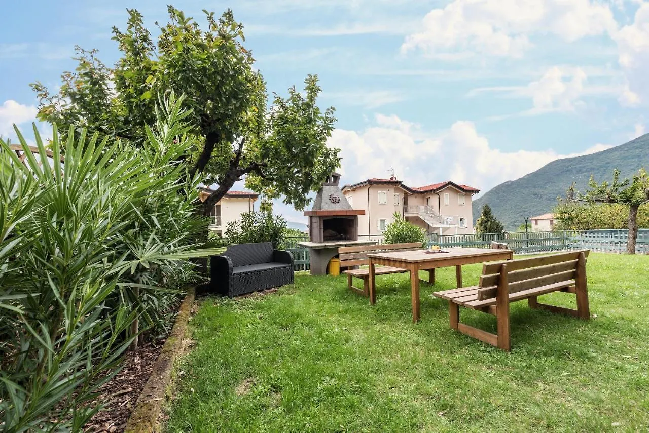 App Oleandro Casa Demonti Apartment Tignale Italy